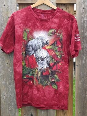 The Mountain African Grey Parrot Bird Kingdom Niagara Falls Red Tie Dye T-Shirt